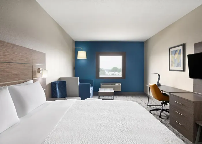 Holiday Inn Express & Suites Boynton Beach West By Ihg