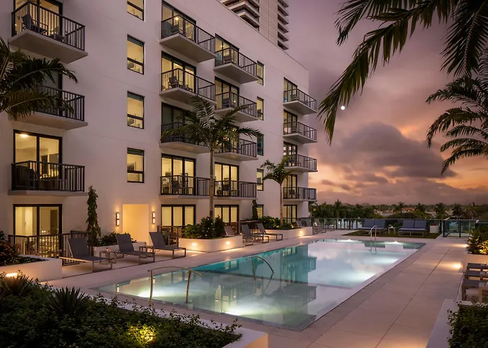 Hotel Aka West Palm